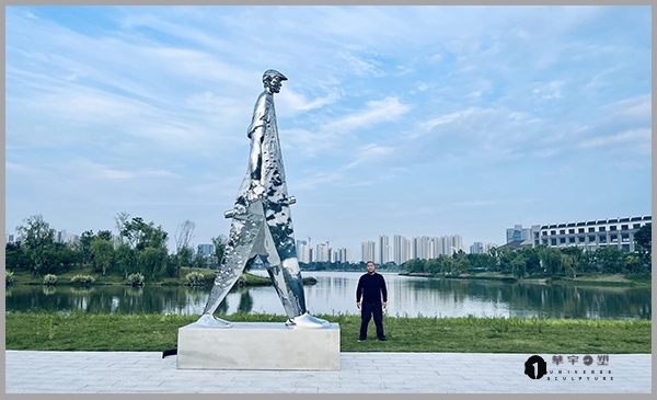 福建不锈钢雕塑对设计制作的要求