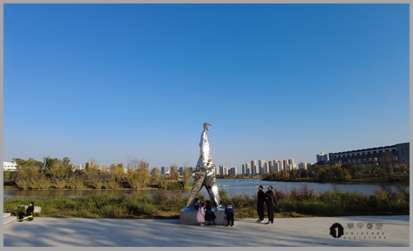 旗山湖公园不锈钢景观雕塑